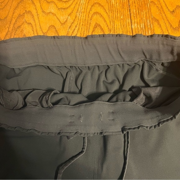 Lululemon Keep Moving Pant 7/8 High-Rise in Graphite Gray Sz 12 Athletic Travel - Picture 8 of 16